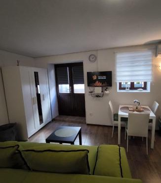 Studio apartman Nona Angela-Valun