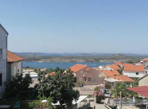 Studio apartman Promona