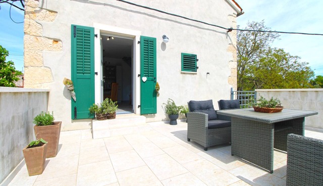Studio apartment 2323/109271 (Istria - Svetvinčenat), 28500m from the beach in Svetvinčenat