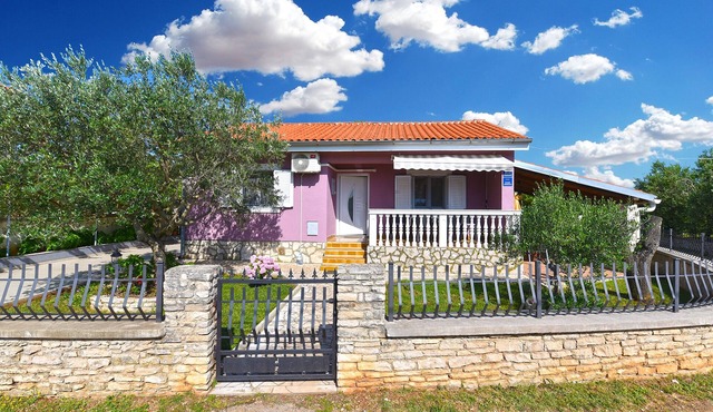 Studio apartment 2392/159906 (Istria - Peruški), 1500m from the beach in Peruški