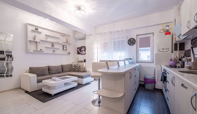 Studio Apartment Militari Residence Bucharest M1 in București