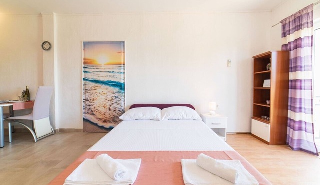 Studio Apartment with jaccuzzi