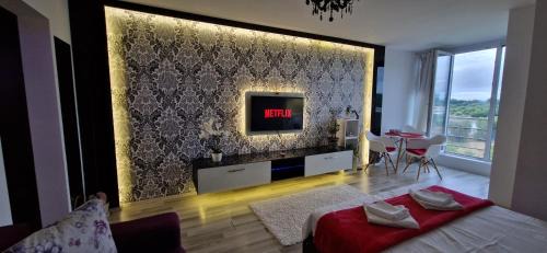 Studio Elegance - Panoramic River View in Tirgu Mures