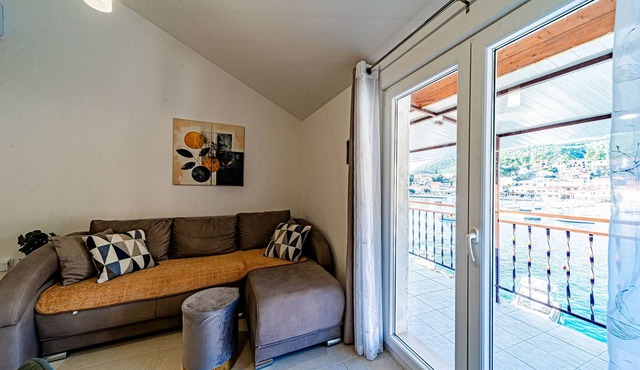 Studio flat near beach Brna, Korčula (AS-24978-a) in Smokvica