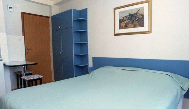 Studio flat near beach Komiža, Vis (AS-2429-d)