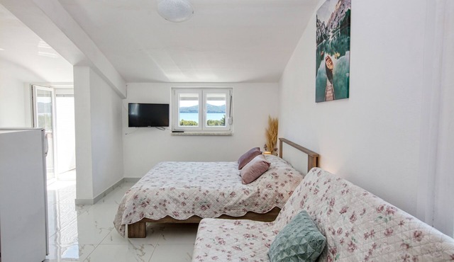 Studio flat with balcony and sea view Biograd na Moru, Biograd (AS-863-a) in Biograd na moru