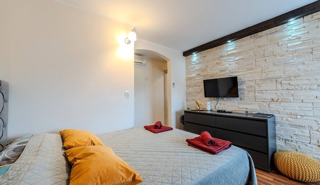 Studio flat with a swimming pool Sukošan, Zadar (AS-5906-a)