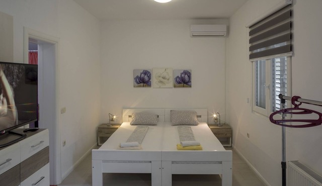 Studio flat with air-conditioning Žuljana, Pelješac (AS-4573-b)
