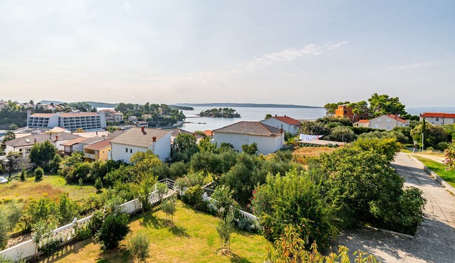 Studio flat with balcony and sea view Banjol (Rab) (AS-5022-a)