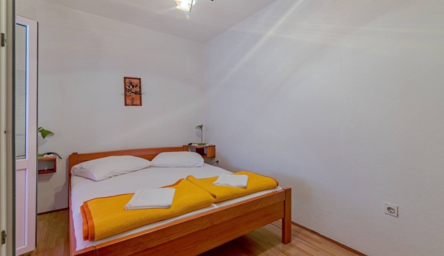 Studio flat with terrace Cove Vela Stiniva, Hvar (AS-14511-b) in Zastražišce