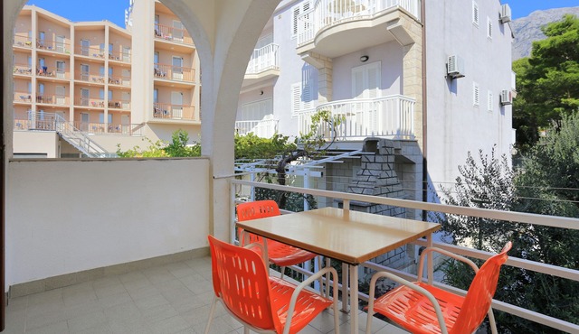 Studio flat with terrace and sea view Baška Voda, Makarska (AS-2756-a)