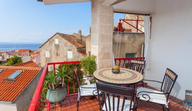 Studio flat with terrace and sea view Makarska (AS-11063-a)