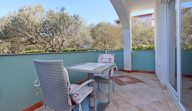 Studio flat with terrace Mundanije, Rab (AS-21543-a) in Rab