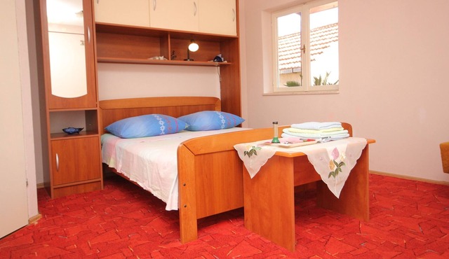 Studio flat with terrace Vis (AS-8843-a) in Vis