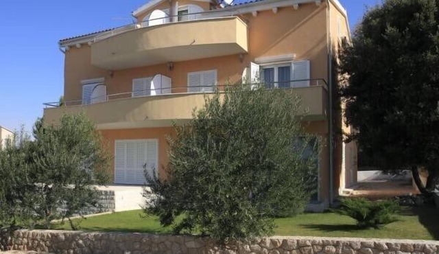 Studio Kodzoman No.2 with a balcony