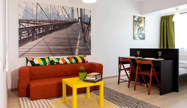 Studio R by MRG Apartments | Bright | Nice View | Close to Metro station in București