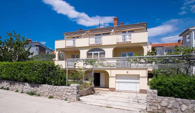Studio with terrace and air conditioning in Krk