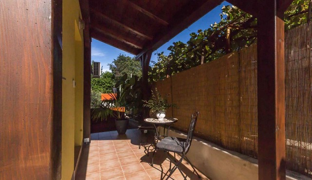 Studio with terrace and air conditioning in Njivice