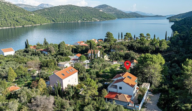 Stunning apartment in Broce with WiFi