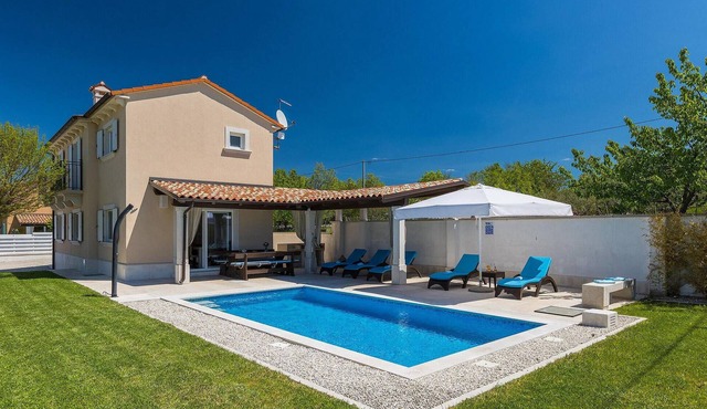 Stunning home in Sveti Petar u Sumi
