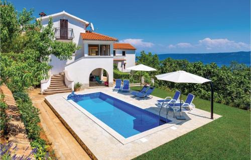 Stunning Home In Brsec in Brseč