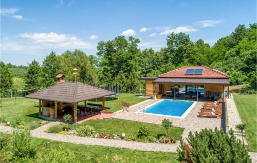 Stunning Home In Kelemen With Sauna