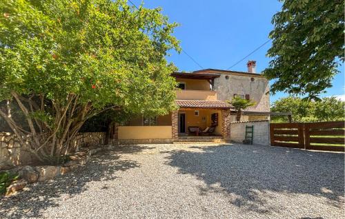 Stunning Home In Kosinozici With Wifi