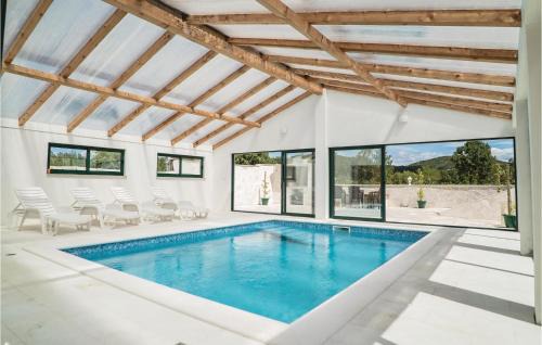 Stunning Home In Kresevo Brdo With Sauna