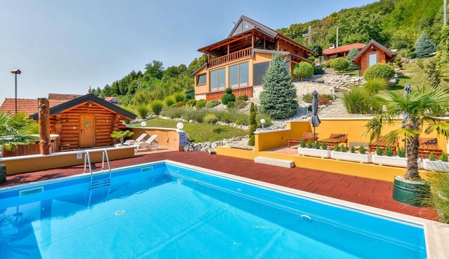 Stunning home in Novi Marof with sauna
