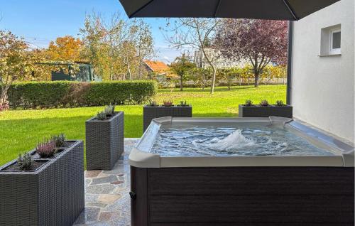 Stunning Home In Salopeki Modruski With Wifi