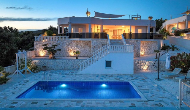 Stunning home in Sevid in Sevid