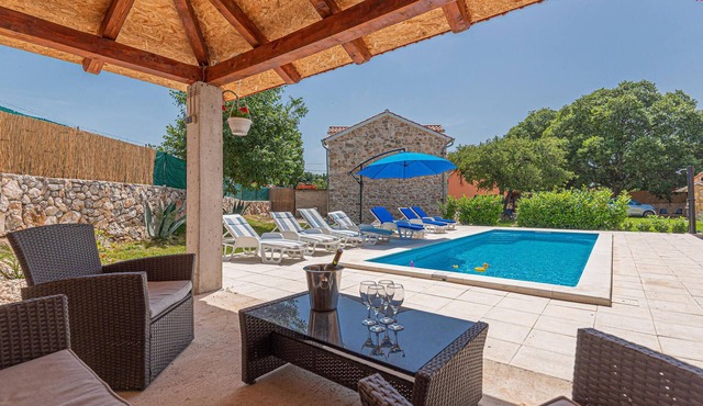 Stunning home in Siritovci with WiFi