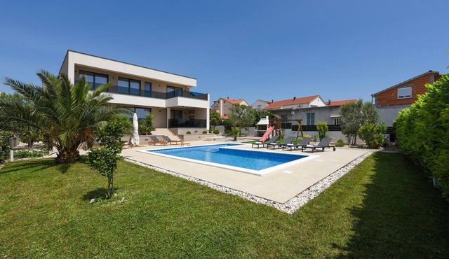 Stunning home in Zadar with WiFi