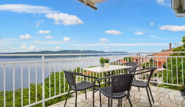 Stunning panoramic view, vacation home with an above-ground pool in Plomin - Zagorje