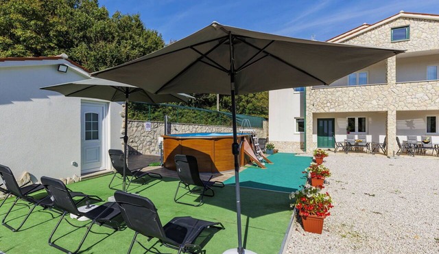 Stunning private villa for 8 guests with private pool, A/C, WIFI, TV and terrace