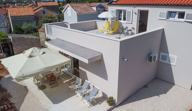 Stunning private villa for 6 people with A/C, WIFI, TV, terrace and pets allowed