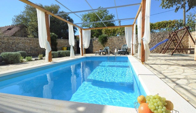 Stunning private villa for 8 people with private pool, WIFI, A/C, TV, terrace and panoramic view