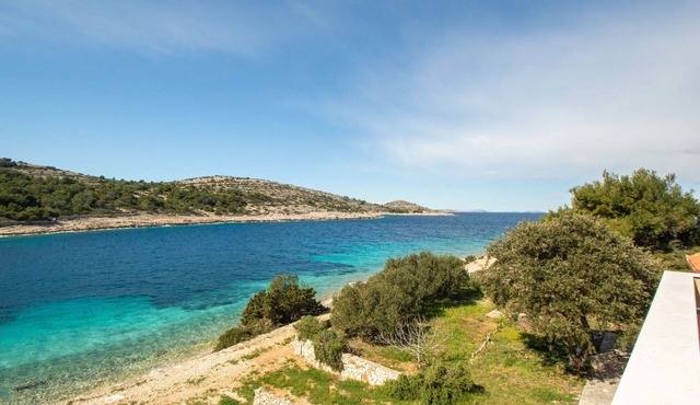 Stunning private villa for 8 people with WIFI, A/C, TV, terrace and pets allowed