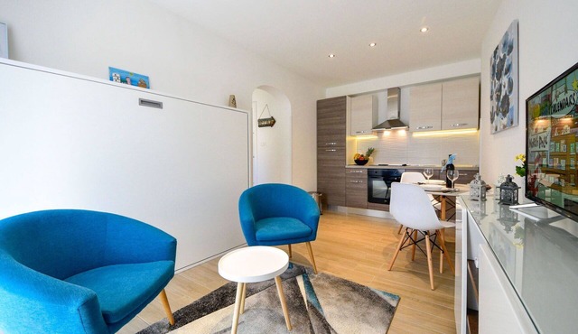 Stunning private villa for 2 people with A/C, WIFI, TV and terrace