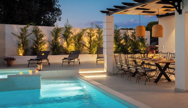 Stylish Adriatic Villa for 10 with Private Pool – Walk to the Sea in 1 Minute