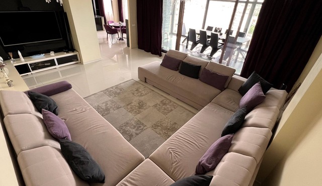 Stylish and Cozy Apartment at sea. in Constanța
