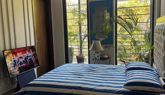 Stylish & Modern Luxury 4BR Apartment | Arjun Marg in Gurugram