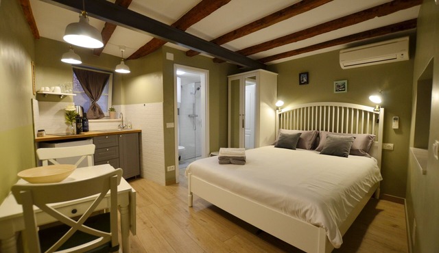 Suite Lisa Studio in center