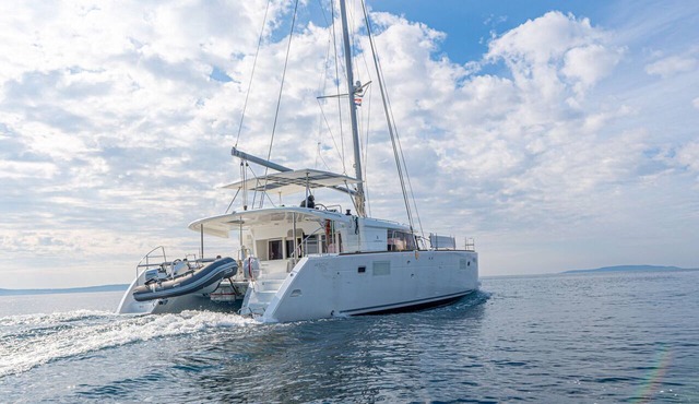 Sun-Kissed Sailing Adventure in Sibenik, Croatia