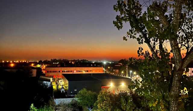 Sunset Apartment in Otopeni