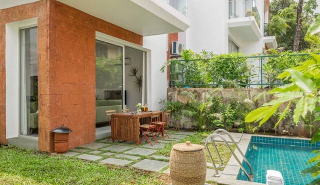 Super Luxury villa with private garden and private pool- 10 minutes from beaches in Anjuna