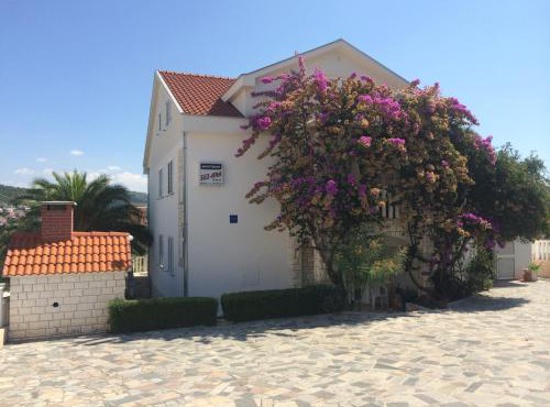 Suz-Ana in Trogir