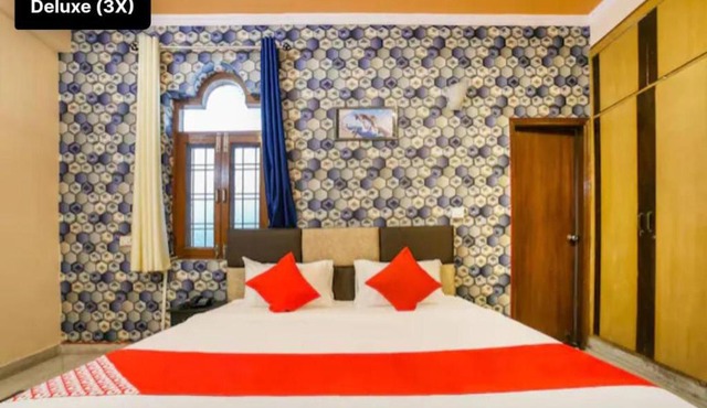 THE BLACK JACK INN in Noida