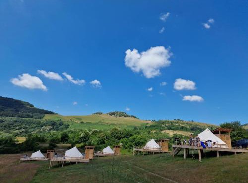 The Hunters Glamping in Ciudanovita