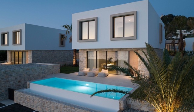 The Palms Resort Villa President One with Pool